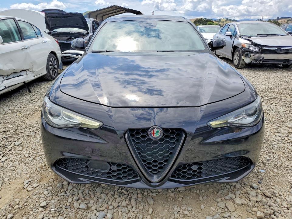 2017 Alfa romeo Giulia VIN ZARFAECN3H7551513 COPART salvage auction — REAR END, Ca - Salvage Certificate, sold $4,050 on 2026-07-23 (photo 5)