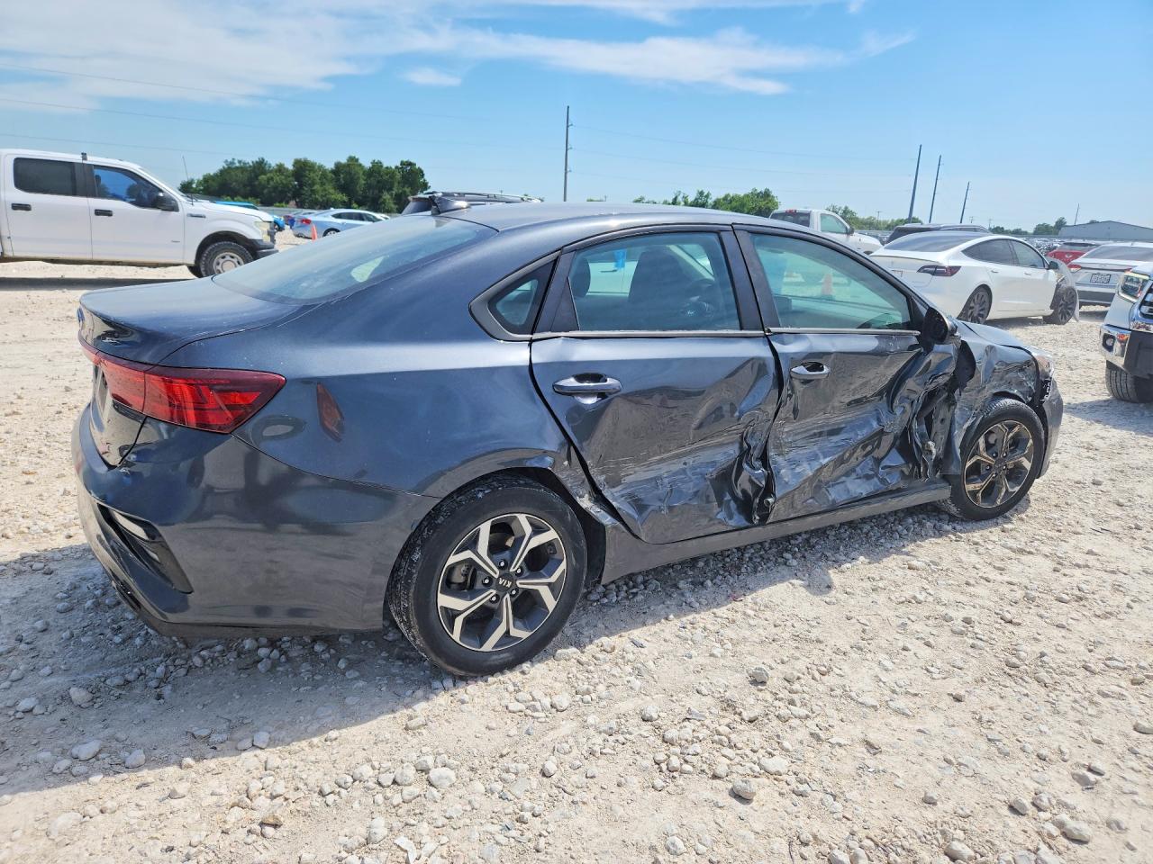 2019 Kia Forte VIN 3KPF24AD9KE098243 COPART salvage auction — Side, TX - SALVAGE VEHICLE TITLE, sold $2,650 on 2026-07-09 (photo 3)