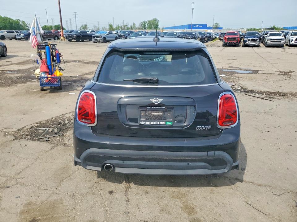 2022 Mini Cooper VIN WMW33DK04N2R85744 COPART salvage auction — FRONT END, MI - CERTIFICATE OF TITLE, sold $6,800 on 2026-08-14 (photo 6)