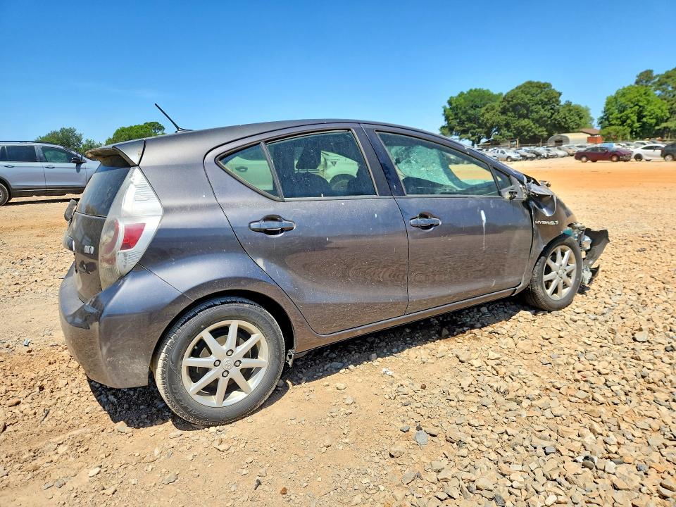 2013 Toyota Prius VIN JTDKDTB30D1538302 COPART salvage auction — FRONT END, AL - CERT OF TITLE-SALVAGE TITLE, sold $375 on 2026-07-29 (photo 3)