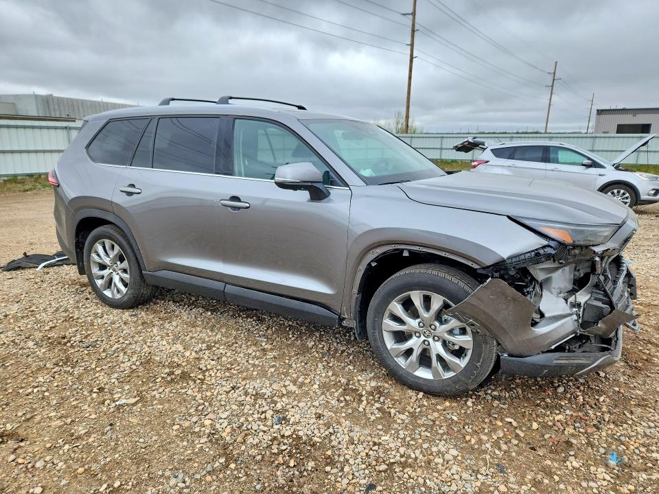 2026 Toyota Highlander VIN 5TDAAAB57TS115745 COPART salvage auction — FRONT END, MN - CERT OF TITLE-SALVAGE, sold $17,500 on 2026-07-27 (photo 4)