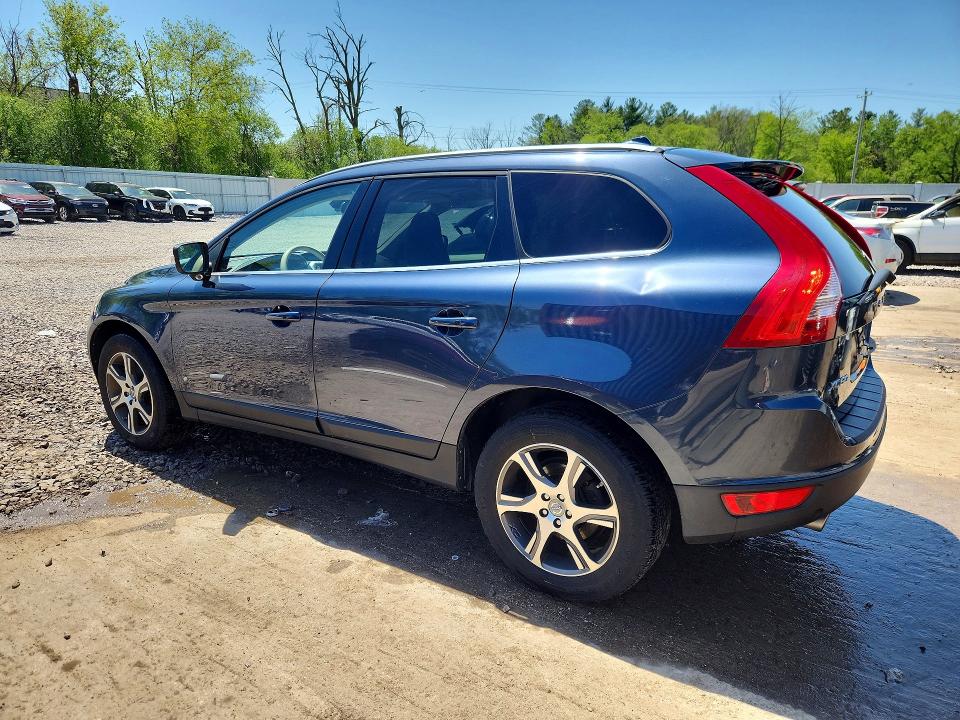 2011 Volvo Xc60 VIN YV4902DZ3B2175116 COPART salvage auction — HAIL, Wi - Junked Vehicle Bill Of Sale, sold $250 on 2026-07-13 (photo 2)