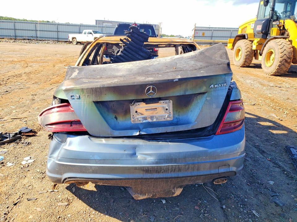 2010 Mercedes-benz VIN WDDGF8BB3AF481330 COPART salvage auction — BURN, Va - Non-Repairable Certificate, sold $90 on 2026-08-21 (photo 6)