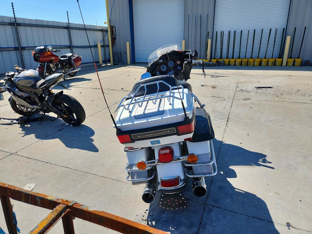 2009 Harley Davidson Flhtcu VIN 1HD1FC4169Y624261 COPART salvage auction — Front End, IL - SALVAGE CERTIFICATE, sold $1,300 on 2026-07-09 (photo 4)