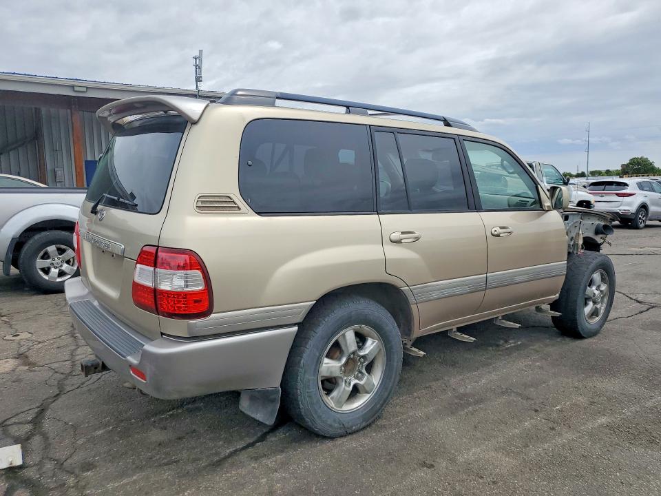 2007 Toyota Land cruiser VIN JTEHT05J772113658 COPART salvage auction — FRONT END, CO - PUBLIC - SALVAGE TITLE (P), sold $5,000 on 2026-07-09 (photo 3)
