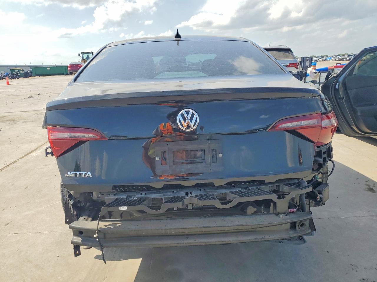 2021 Volkswagen Jetta VIN 3VWC57BU6MM057181 COPART salvage auction — Rear End, TX - SALVAGE VEHICLE TITLE, sold $3,600 on 2026-07-09 (photo 6)