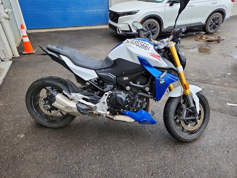2023 BMW F 900 VIN WB10K1306P6H67404 COPART salvage auction — FRONT END, Ca - Salvage Certificate, sold $3,500 on 2026-07-10 (photo 1)