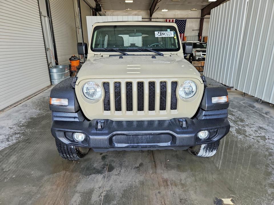 2022 Jeep Wrangler unlimited VIN 1C4HJXDG8NW227103 COPART salvage auction — NORMAL WEAR, MO - CERTIFICATE OF TITLE, sold $22,000 on 2026-07-16 (photo 5)