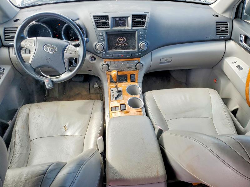 2009 Toyota Highlander VIN JTEEW44A792028597 COPART salvage auction — FRONT END, Hi - Certificate Of Title, sold $15 on 2026-07-13 (photo 8)