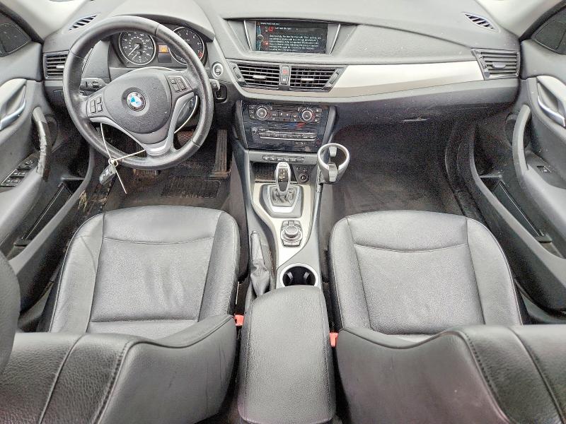 2015 BMW X1 VIN WBAVL1C59FVY31810 COPART salvage auction — NORMAL WEAR, Il - Certificate Of Title, sold $650 on 2026-07-15 (photo 8)