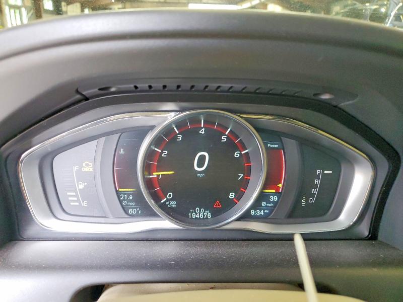2016 Volvo Xc60 VIN YV4612RK7G2839579 COPART salvage auction — FRONT END, Vt - Certificate Of Title, sold $2,450 on 2026-08-04 (photo 9)