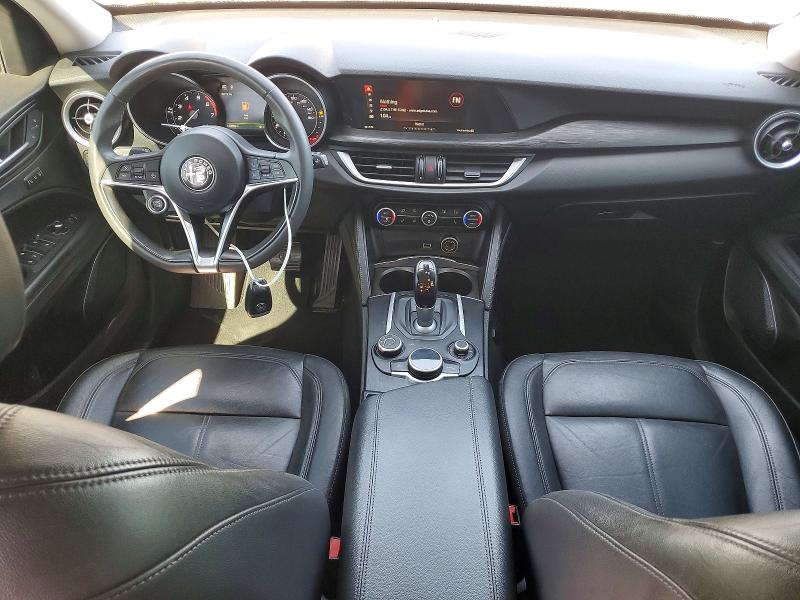 2018 Alfa romeo Stelvio VIN ZASFAKAN1J7B74253 COPART salvage auction — MINOR DENT/SCRATCHES, Fl - Certificate Of Title, sold $5,200 on 2026-07-29 (photo 8)