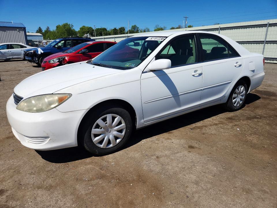 2005 Toyota Camry VIN 4T1BE30K25U535369 COPART salvage auction — MECHANICAL, Pa - Cert Of Title, sold $525 on 2026-07-02 (photo 1)