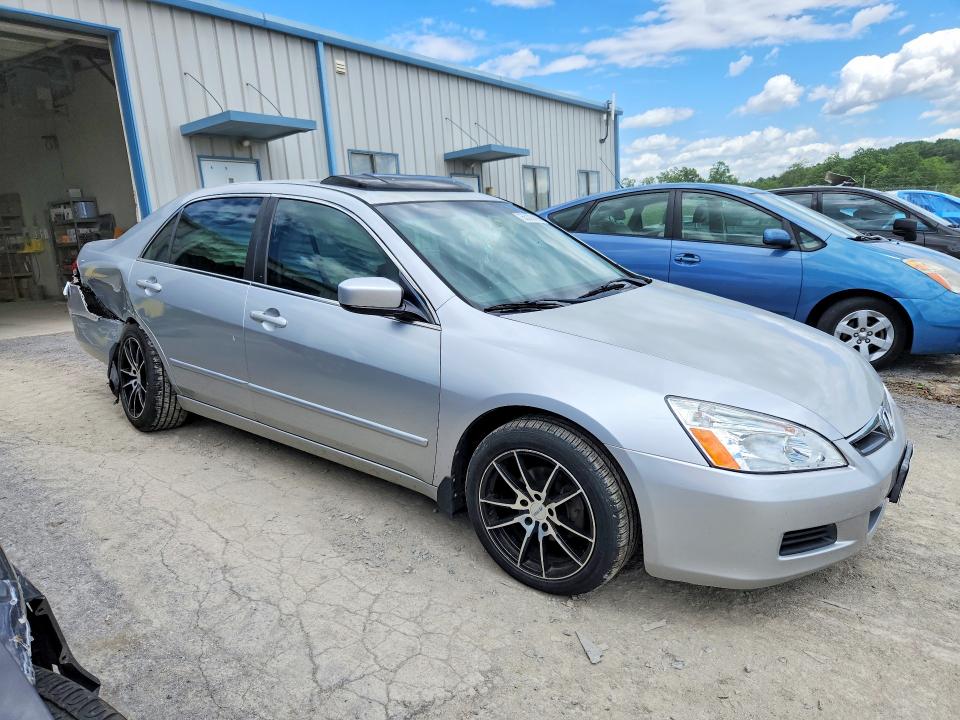 2007 Honda Accord VIN 1HGCM66517A040682 COPART salvage auction — REAR END, PA - CERTIFICATE OF SALVAGE, sold $375 on 2026-07-02 (photo 4)