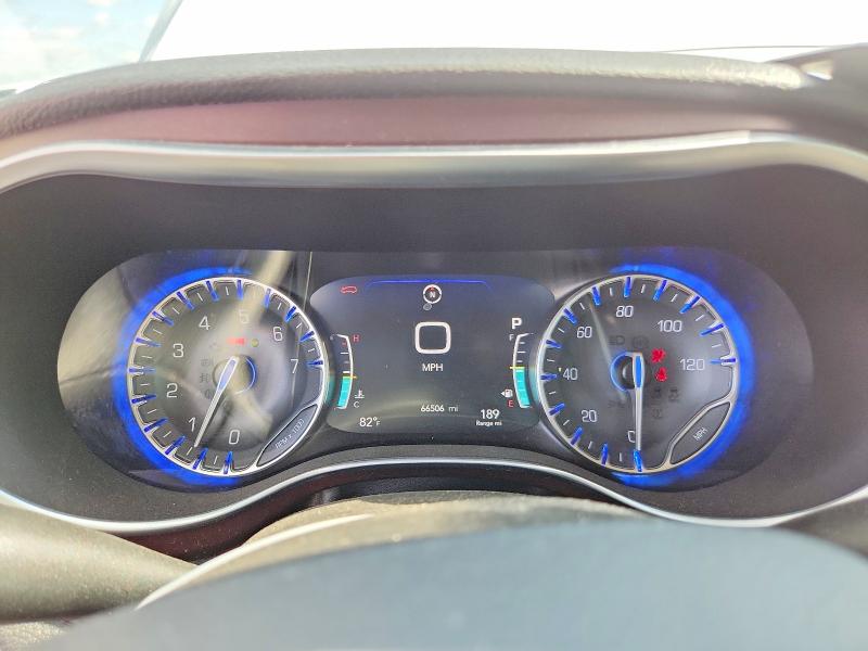 2020 Chrysler Pacifica VIN 2C4RC1GG9LR151954 COPART salvage auction — REAR END, Tx - Salvage Vehicle Title, sold $8,200 on 2026-08-20 (photo 9)