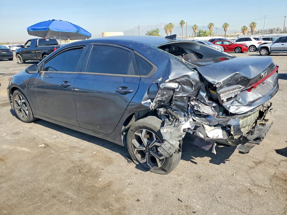 2021 Kia Forte VIN 3KPF24AD9ME346722 COPART salvage auction — REAR END, Ca - Salvage Certificate, sold $2,650 on 2026-07-02 (photo 2)