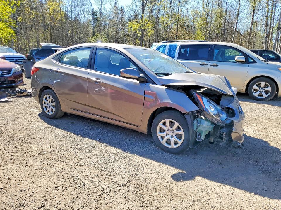 2013 Hyundai Accent VIN KMHCT4AE9DU511397 COPART salvage auction — FRONT END, On - Permit Salvage, sold $300 on 2026-07-14 (photo 4)