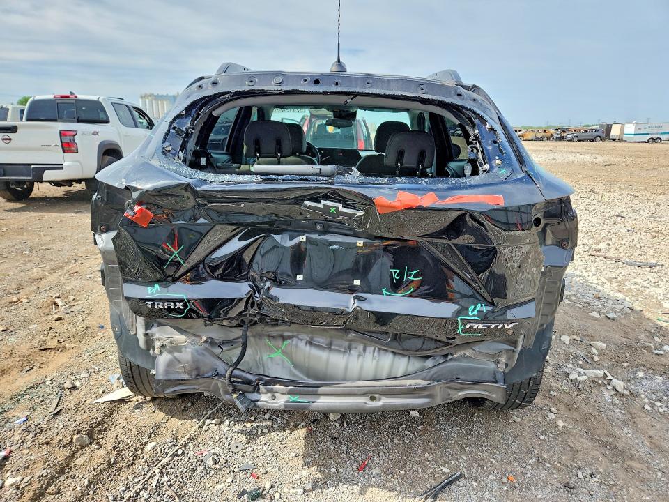 2025 Chevrolet Trax VIN KL77LKEP0SC018035 COPART salvage auction — REAR END, Il - Salvage Certificate, sold $5,700 on 2026-07-24 (photo 6)