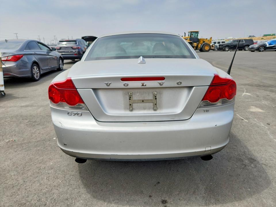 2009 Volvo C70 VIN YV1MC67219J070319 COPART salvage auction — MINOR DENT/SCRATCHES, Ca - Dis/Dlr/Exp Only Clean Title, sold $625 on 2026-07-29 (photo 6)
