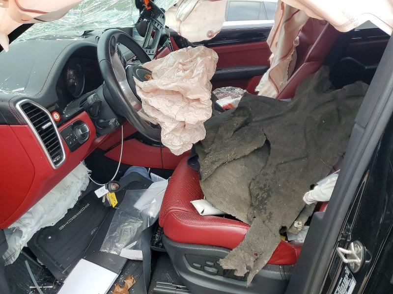 2023 Porsche Cayenne VIN WP1AA2AY8PDA04557 COPART salvage auction — ROLLOVER, VA - CERT OF TITLE - SALVAGE, sold $5,500 on 2026-07-20 (photo 7)