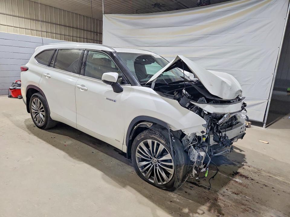 2021 Toyota VIN 5TDEBRCHXMS038716 COPART salvage auction — FRONT END, Nh - Cert Of Title-Salvage, sold $18,500 on 2026-07-14 (photo 4)