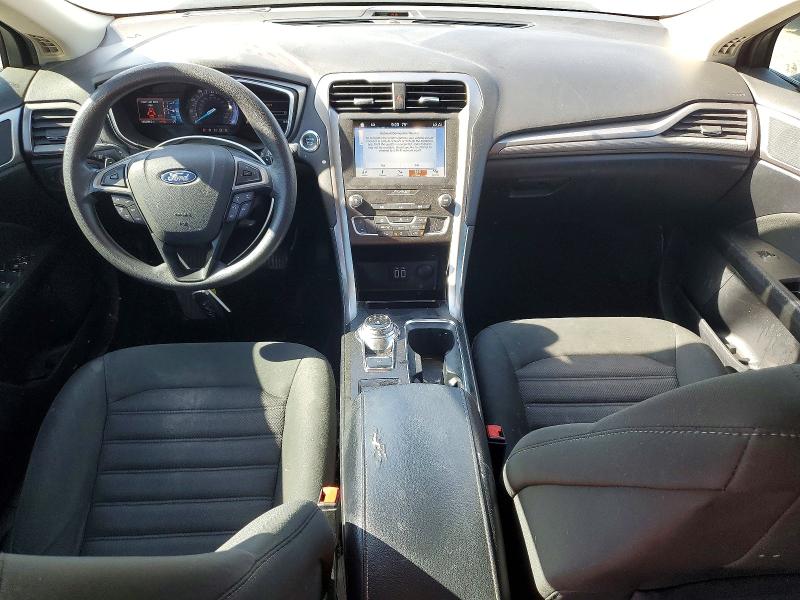 2019 Ford Fusion VIN 3FA6P0HD3KR135785 COPART salvage auction — NORMAL WEAR, Ca - Dis/Dlr/Exp Only Clean Title, sold $1,200 on 2026-07-23 (photo 8)