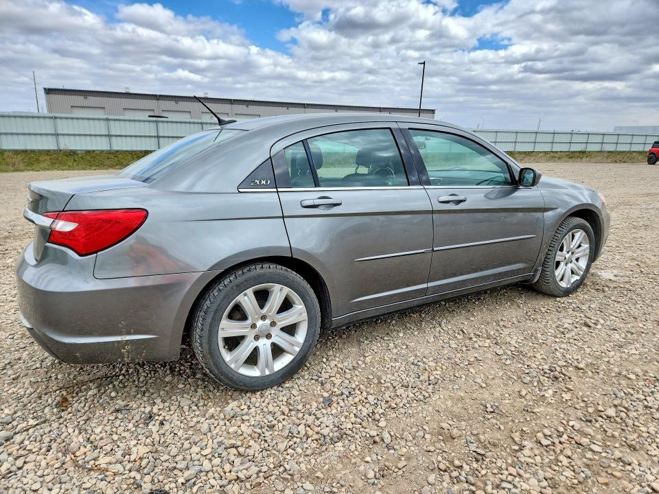 2013 Chrysler 200 VIN 1C3CCBBB3DN715057 COPART salvage auction — SIDE, Mn - Cert Of Title-Prior Salvage, sold $450 on 2026-07-13 (photo 3)