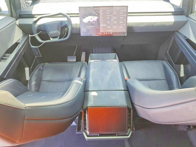 2025 Tesla Cybertruck VIN 7G2CEHED3SA077646 COPART salvage auction — FRONT END, Fl - Cert Of Title Slvg Rebuildable (P), sold $30,250 on 2026-07-08 (photo 8)