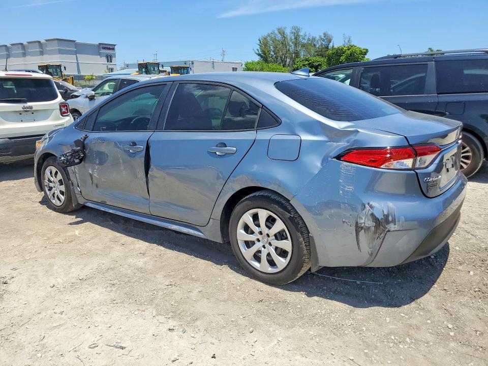 2025 Toyota VIN 5YFB4MDE8SP234275 COPART salvage auction — SIDE, Fl - Cert Of Title Slvg Rebuildable, sold $5,700 on 2026-07-14 (photo 2)