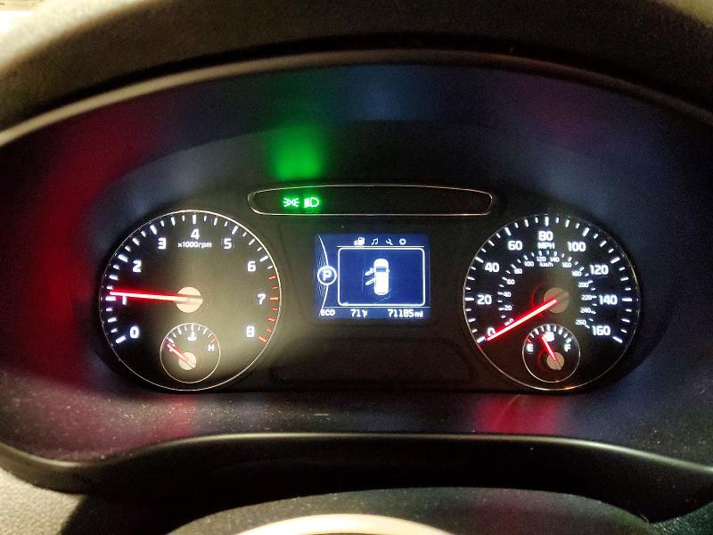 2018 Kia Sorento VIN 5XYPG4A51JG406411 COPART salvage auction — NORMAL WEAR, IN - CERTIFICATE OF TITLE, sold $5,700 on 2026-07-21 (photo 9)