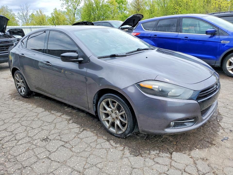 2015 Dodge Dart VIN 1C3CDFBB0FD116565 COPART salvage auction — MINOR DENT/SCRATCHES, Mi - Dealer Only Clean Title (P), sold $725 on 2026-07-02 (photo 4)