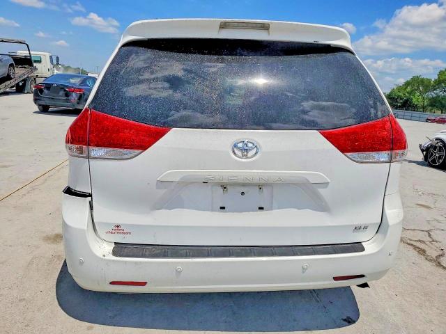 2014 Toyota Sienna VIN 5TDYK3DC4ES498940 COPART salvage auction — FRONT END, Tn - Salvage Certificate, sold $2,600 on 2026-07-08 (photo 6)