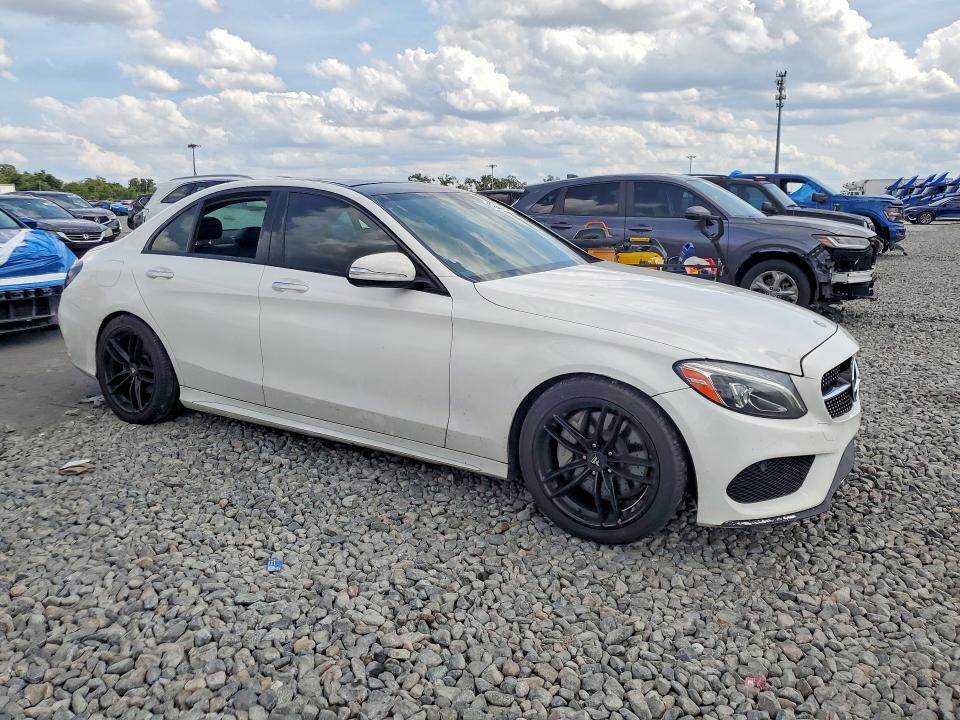 2015 Mercedes-benz C class VIN 55SWF4JB5FU074507 COPART salvage auction — MINOR DENT/SCRATCHES, Fl - Certificate Of Title (P), sold $6,400 on 2026-07-08 (photo 4)