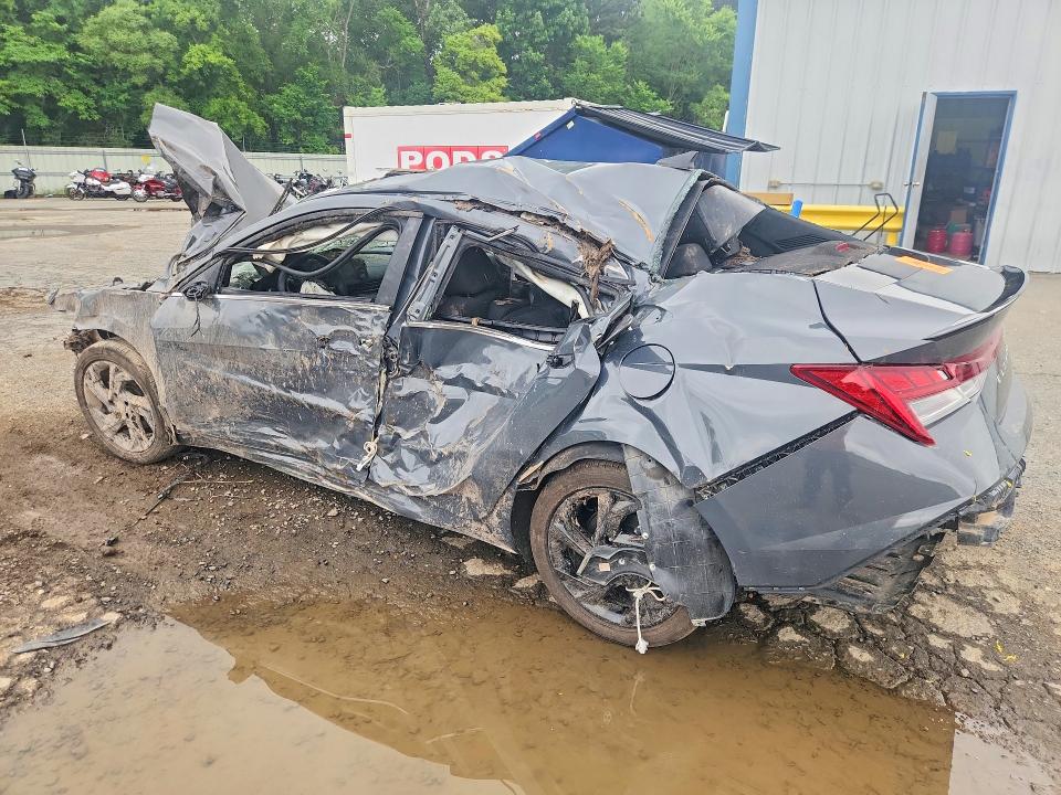2026 Hyundai Elantra VIN KMHLS4DG3TU183067 COPART salvage auction — ALL OVER, LA - CERT OF TITLE-SALVAGE, sold $250 on 2026-07-23 (photo 2)