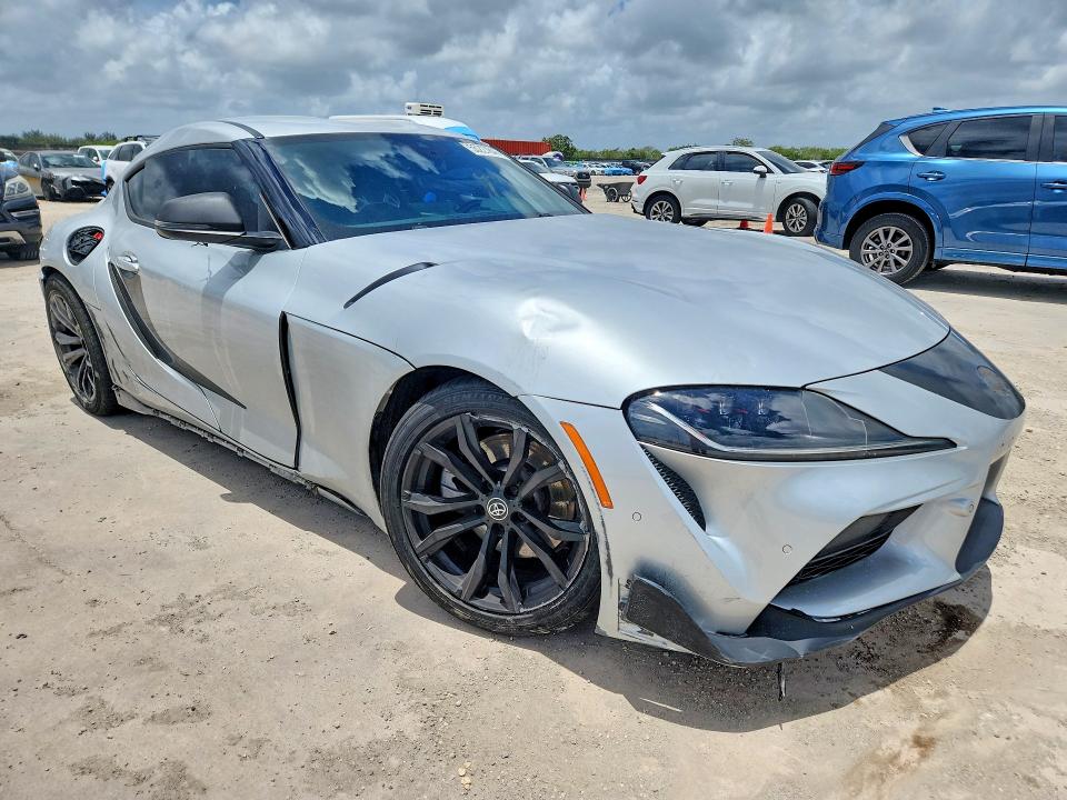 2022 Toyota Supra VIN WZ1DB2C09NW049433 COPART salvage auction — REAR END, Fl - Certificate Of Destruction, sold $16,700 on 2026-07-22 (photo 4)