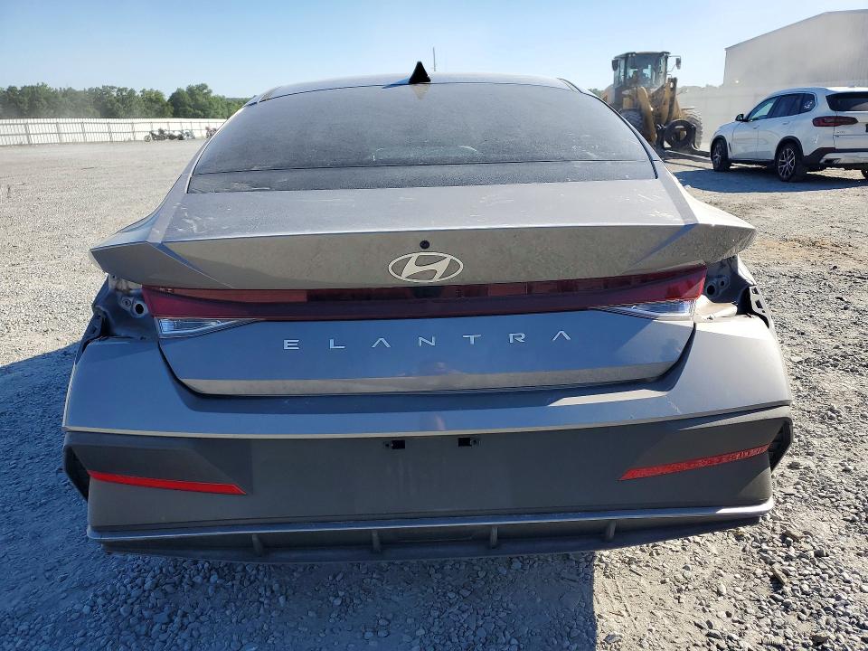 2024 Hyundai Elantra VIN KMHLM4DGXRU692284 COPART salvage auction — REAR END, Nc - Salvage Certificate Of Title, sold $175 on 2026-07-22 (photo 6)