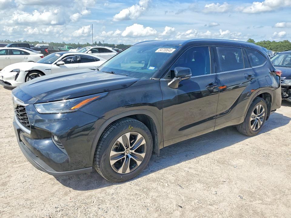 2021 Toyota VIN 5TDGZRAHXMS520089 COPART salvage auction — REAR END, Tx - Salvage Vehicle Title, sold $16,500 on 2026-07-24 (photo 1)