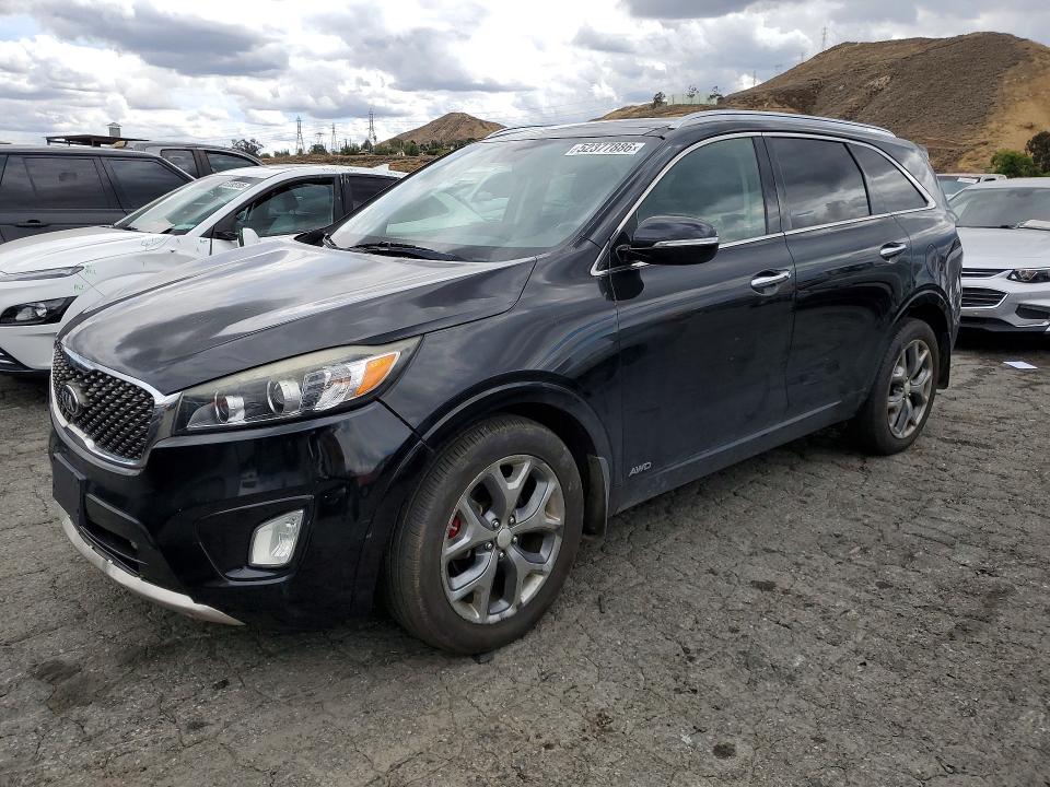 2016 Kia Sorento VIN 5XYPKDA56GG085196 — COPART salvage auction photo