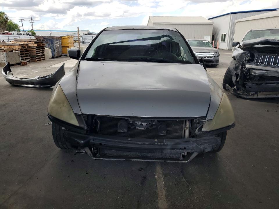 2005 Honda Accord VIN JHMCM564X5C005333 COPART salvage auction — SIDE, CA - SALVAGE CERTIFICATE, sold $350 on 2026-07-13 (photo 5)