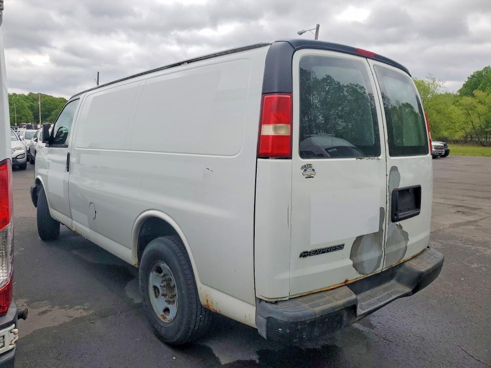 2008 Chevrolet Express 2500 VIN 1GCGG25C181213912 COPART salvage auction — NORMAL WEAR, NJ - CERTIFICATE OF TITLE, sold $1,850 on 2026-07-20 (photo 2)