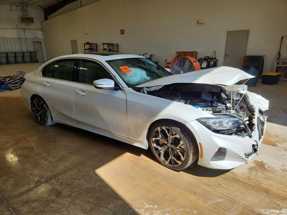 2026 BMW 3 series VIN 3MW89CW00T8G10165 COPART salvage auction — FRONT END, Tx - Salvage Vehicle Title, sold $8,200 on 2026-07-22 (photo 4)
