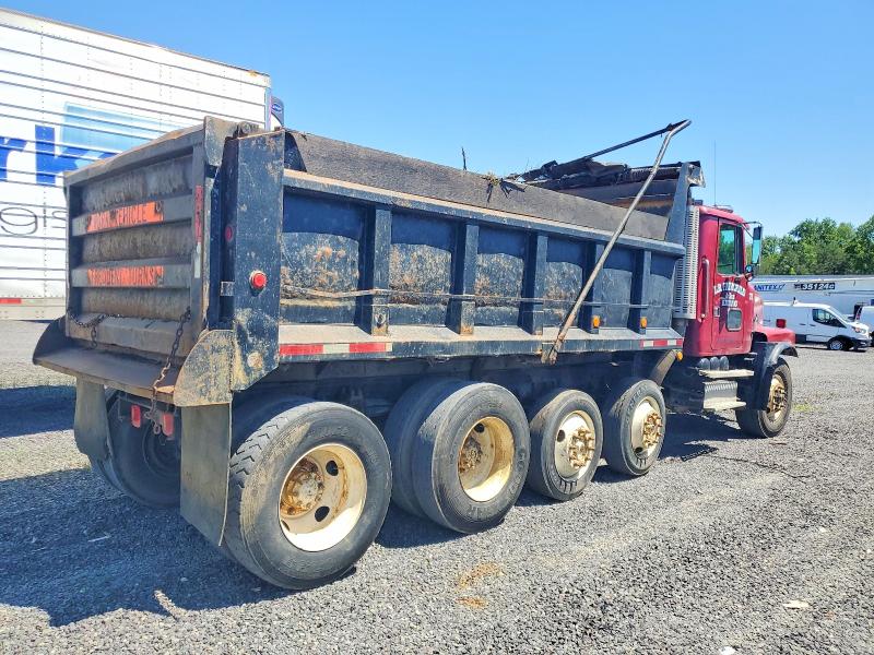 2000 Volvo Convention VIN 4V5JC2UF4YN869284 COPART salvage auction — MINOR DENT/SCRATCHES, Va - Certificate Of Title, sold $11,500 on 2026-07-08 (photo 4)