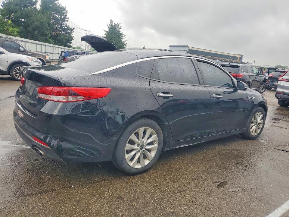 2018 Kia Optima VIN 5XXGT4L37JG254808 COPART salvage auction — VANDALISM, Oh - Cert Of Title-Salvage, sold $650 on 2026-07-17 (photo 3)