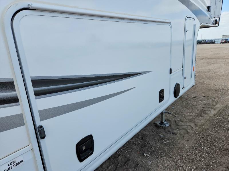 2022 Jayco Eagle VIN 1UJCJ0BT0N1WK0530 COPART salvage auction — MINOR DENT/SCRATCHES, NE - CERT OF TITLE-SALVAGE, sold $1,100 on 2026-07-09 (photo 5)