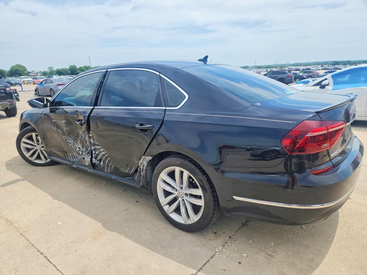 2018 Volkswagen Passat VIN 1VWBA7A39JC006772 COPART salvage auction — Side, TX - SALVAGE VEHICLE TITLE, sold $3,050 on 2026-07-09 (photo 2)
