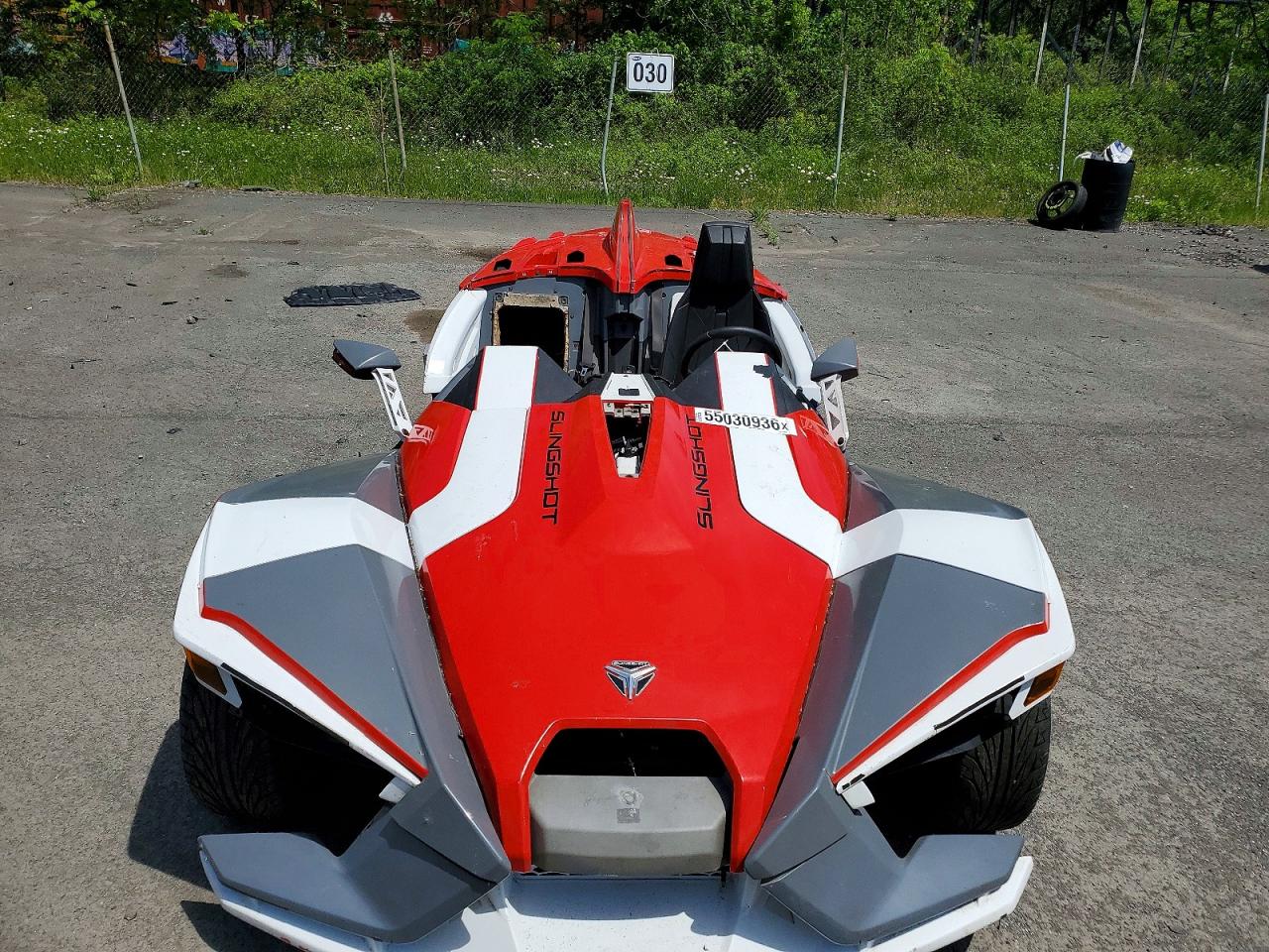 2016 Polaris Slingshot VIN 57XAAPFA1G5111817 COPART salvage auction — Vandalized, NJ - CERT OF TITLE-SALVAGE, sold $7,800 on 2026-07-03 (photo 5)