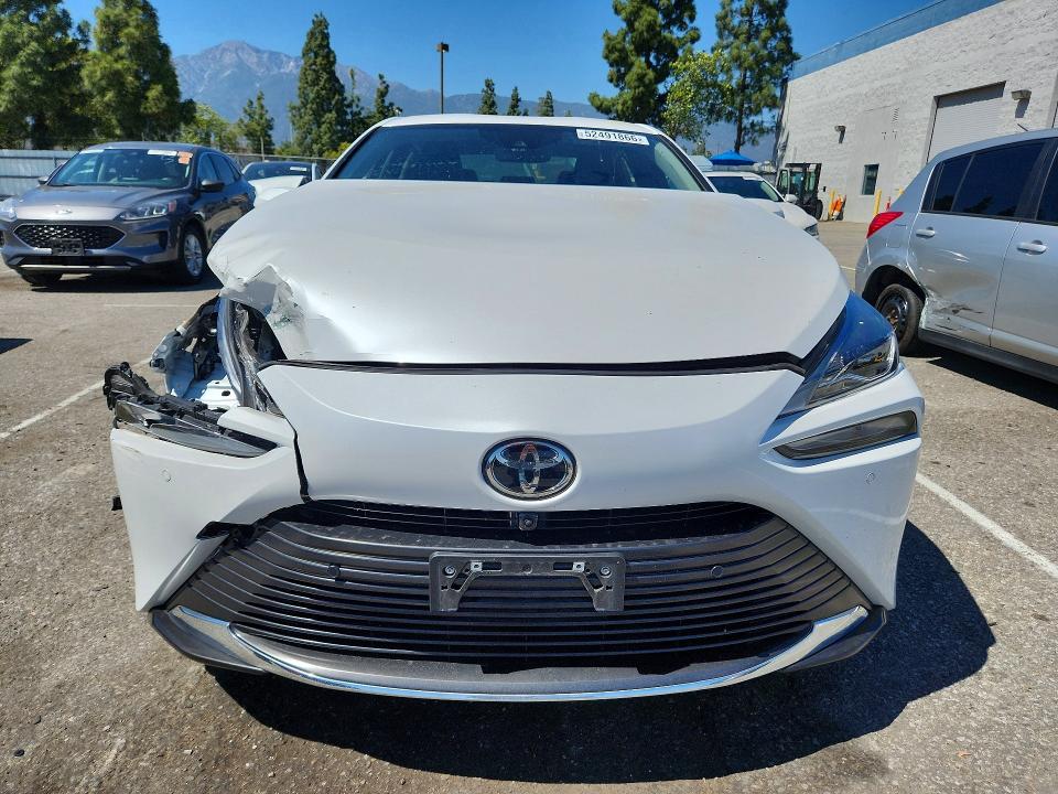 2023 Toyota Mirai VIN JTDAAAAA0PA010417 COPART salvage auction — FRONT END, Ca - Dis/Dlr/Exp Only Clean Title, sold $2,200 on 2026-07-21 (photo 5)