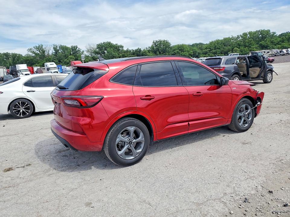 2023 Ford Escape VIN 1FMCU0MN3PUB43580 COPART salvage auction — FRONT END, Mo - Salvage Certificate Of Title, sold $5,700 on 2026-07-28 (photo 3)