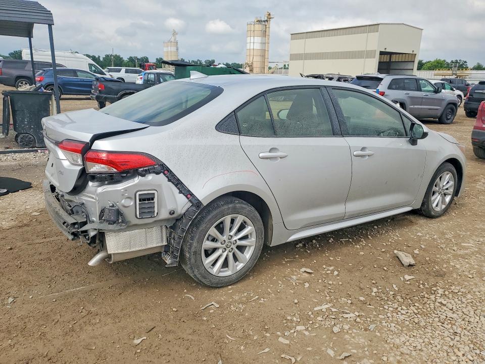 2024 Toyota Corolla VIN JTDB4MEE4RJ015634 COPART salvage auction — REAR END, Mo - Salvage Certificate Of Title, sold $7,700 on 2026-07-30 (photo 3)