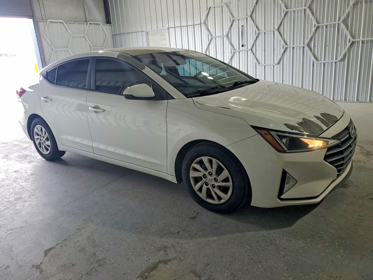 2019 Hyundai Elantra VIN 5NPD74LF2KH463798 COPART salvage auction — Minor Dent/Scratches, NC - DEALER ONLY CLEAN TITLE, sold $850 on 2026-07-09 (photo 4)